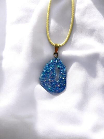 Collier anneau bleu