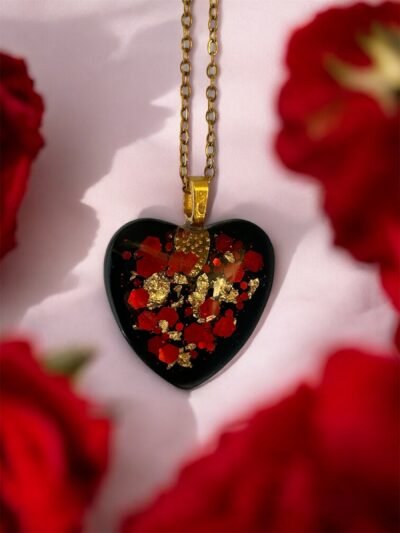 Collier coeur noir