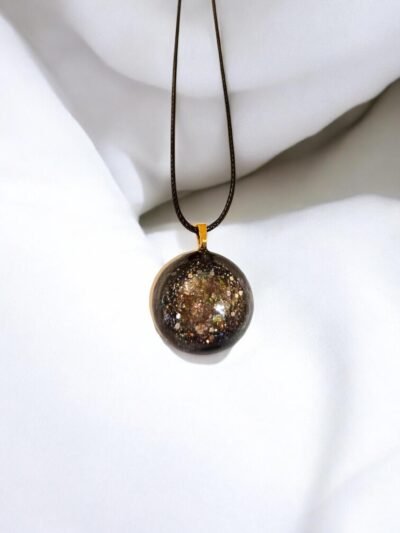 Collier demi boule noir et or