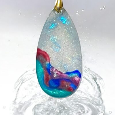 Collier larme vagues multicolores