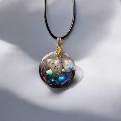 Collier rond noir transparent