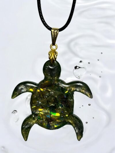 Collier tortue holographique