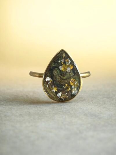 Bague réglable larme verte