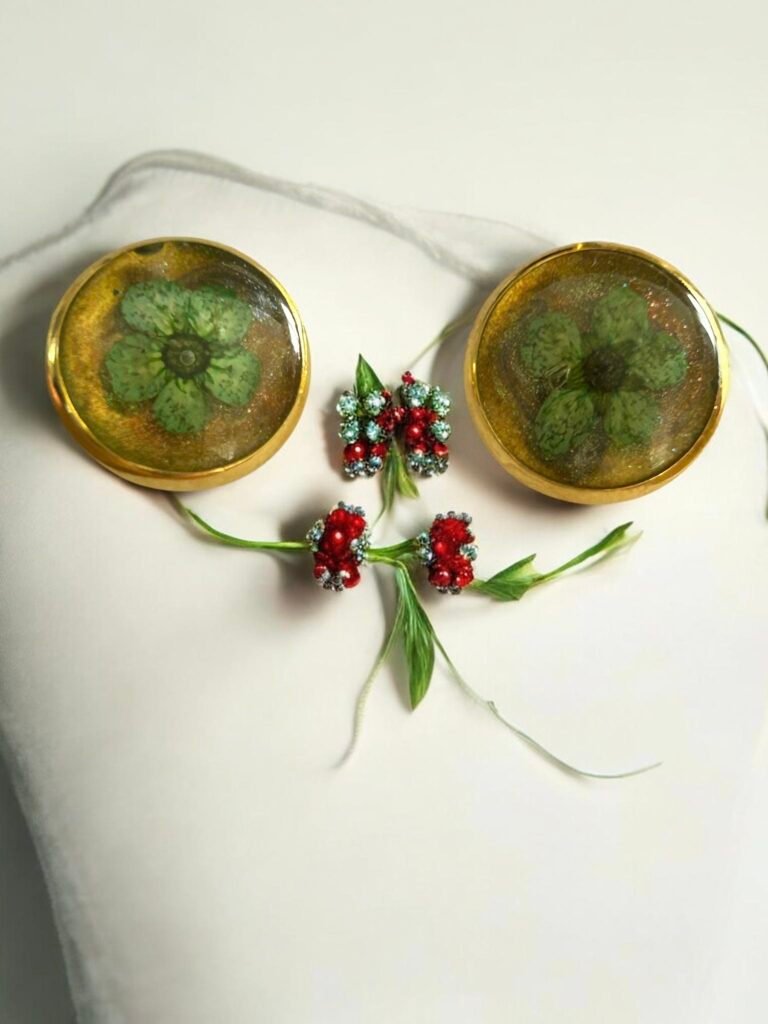 Boucles d'oreilles fleurs naturelles vertes