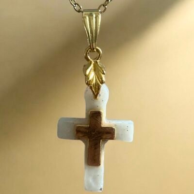 Collier croix blanche double