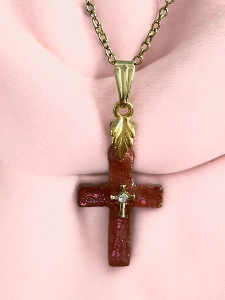 Collier croix strass rose