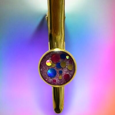 Pince à cheveux violette