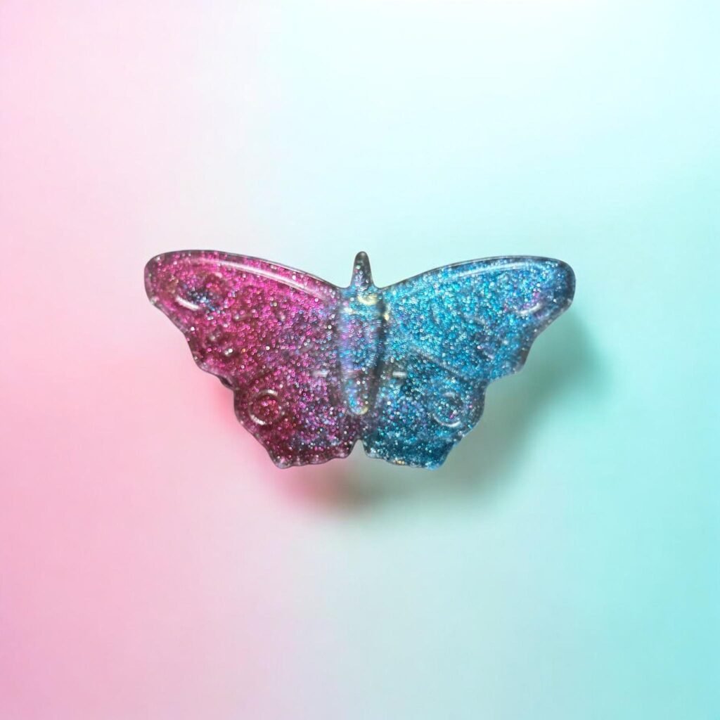 pins papillon rose bleu