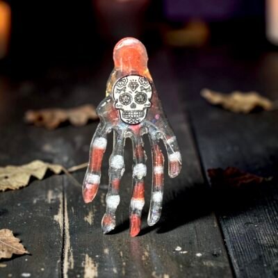 Broche main de sorcier